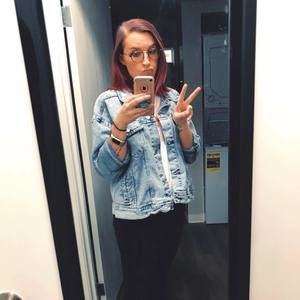 Meet your Posher, Melissa